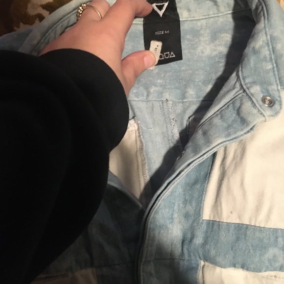 Men’s Medium Aqua Top - Picture 2 of 2